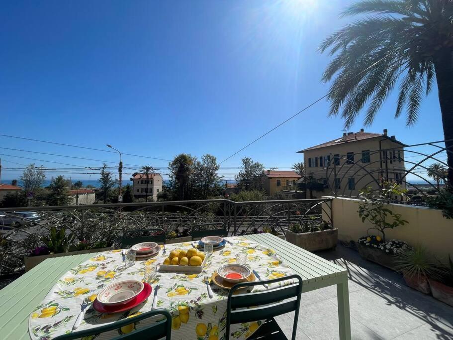 Casa Visconti, Bordighera, Vista Mare Bagian luar foto